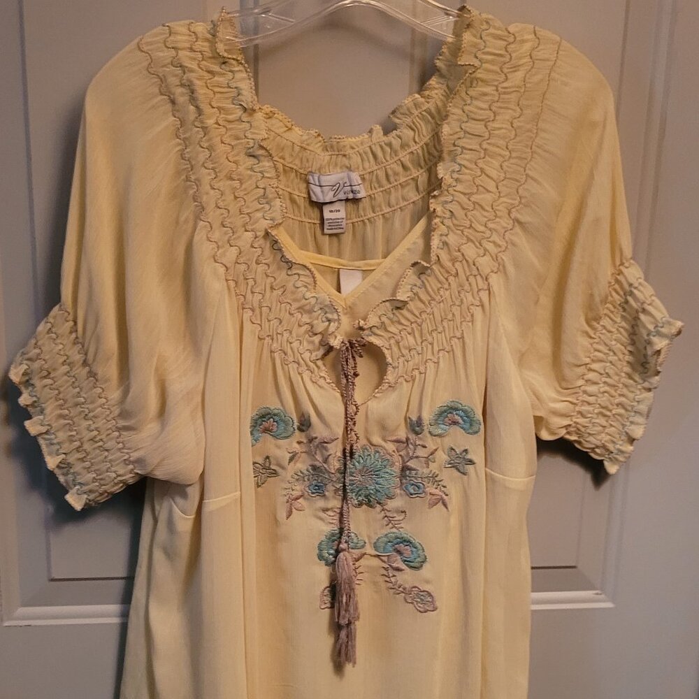 Vintage Venezia Light Yellow 2-Piece Peasant Style Top with Embroidery 18-20